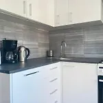 Διαμέρισμα With Private Kitchen In The Heart Of Krakow, Center